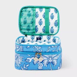 NWT Floral Vines Soft Sided Vanity Case Blue - Roller Rabbit x Target
